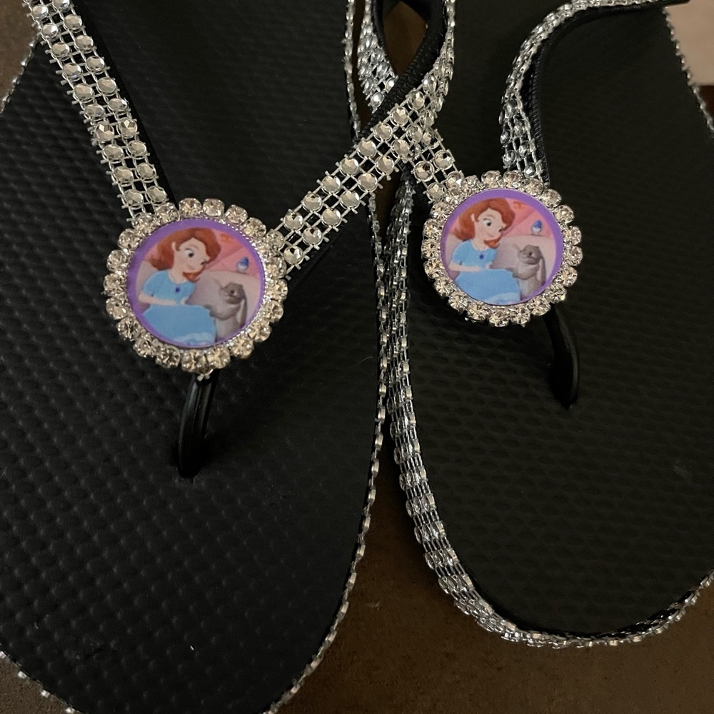 Sofia The First Flip Flops - image 1